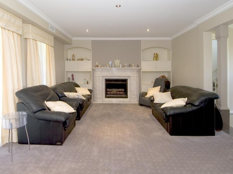 17 Walker Avenue, St Ives NSW 2075