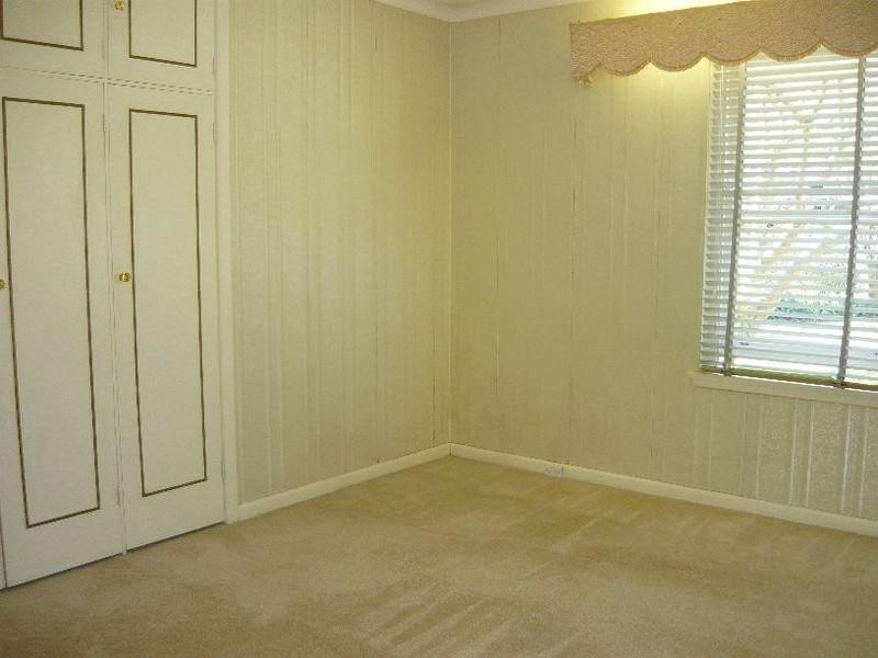 8 Karoom Avenue, St Ives NSW 2075