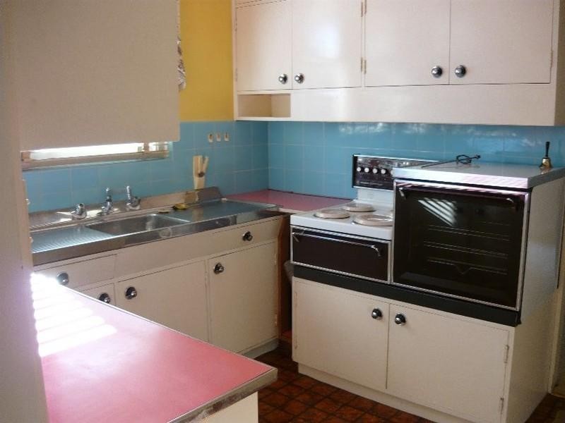 8 Karoom Avenue, St Ives NSW 2075