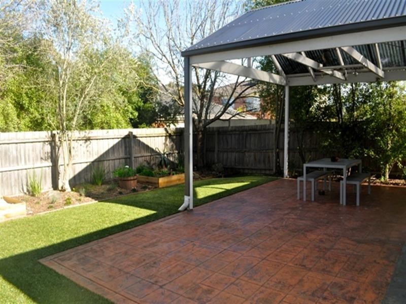 9 Avon Place, Chirnside Park VIC 3116