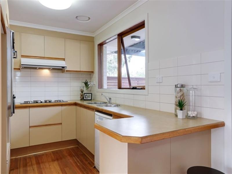 18 Belchester Avenue, Coldstream VIC 3770