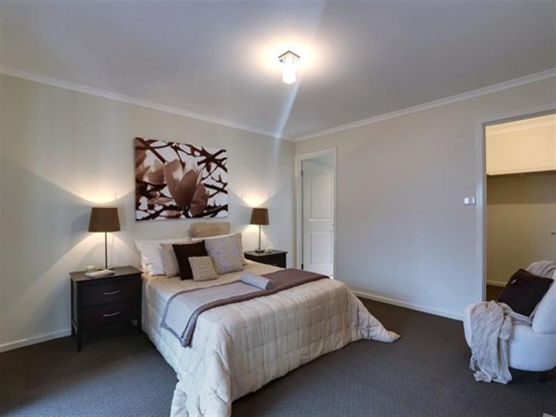 18 Belchester Avenue, Coldstream VIC 3770
