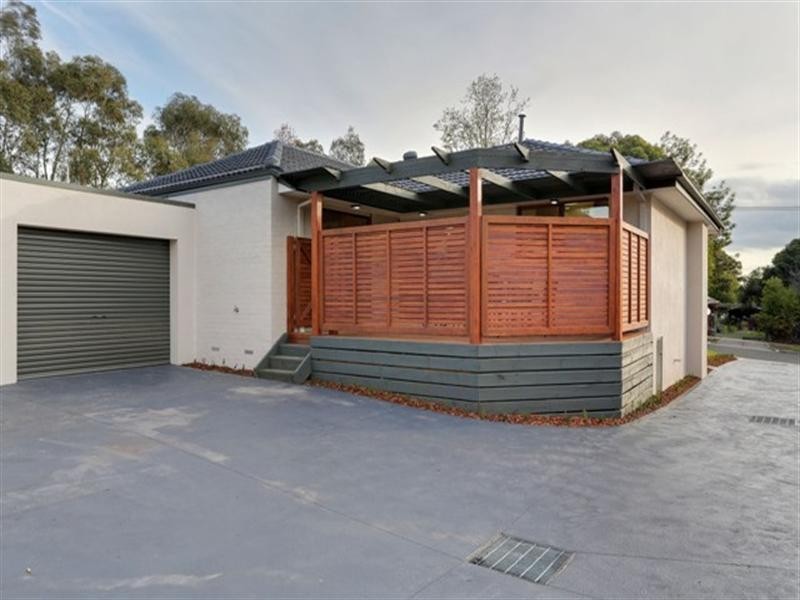 18 Belchester Avenue, Coldstream VIC 3770