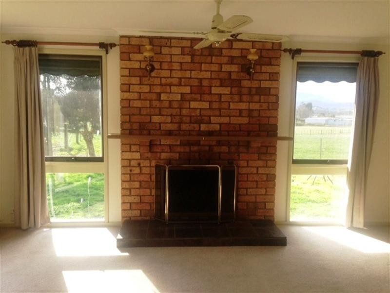 22 Henderson Drive, Yarra Glen VIC 3775