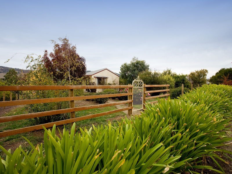 112 Yarraview Road, Yarra Glen VIC 3775