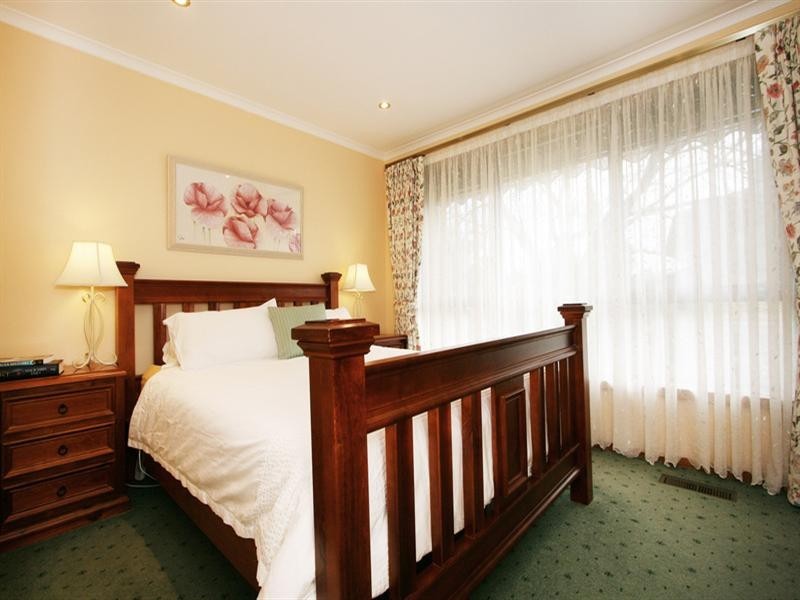 7 Breakaday Pass, Chirnside Park VIC 3116