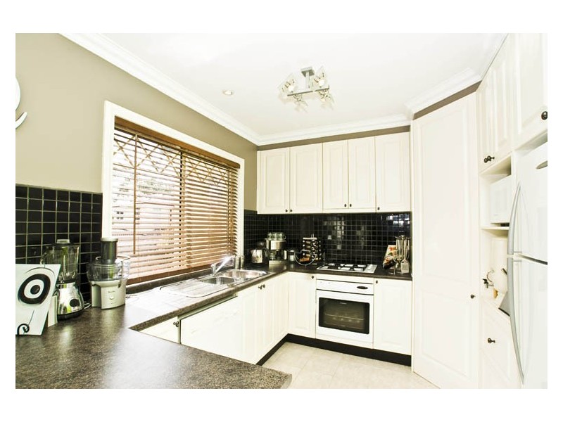 34 Karingal Street, Croydon North VIC 3136