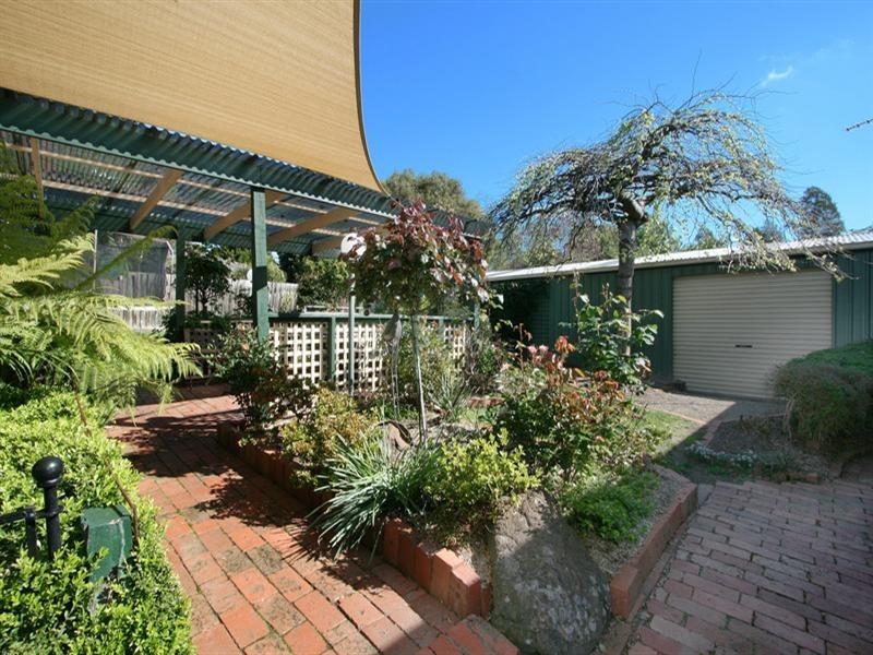 12 Huntingdale Drive, Chirnside Park VIC 3116