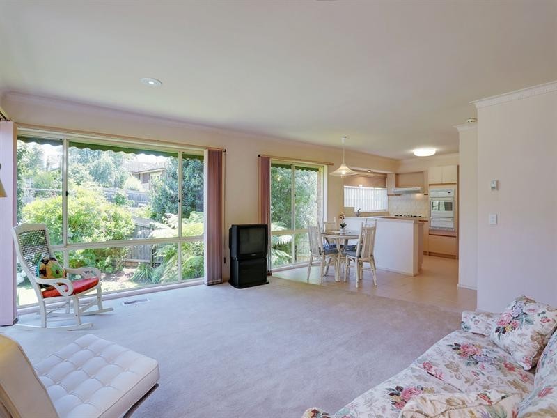 16 Saddleback Ridge, Chirnside Park VIC 3116