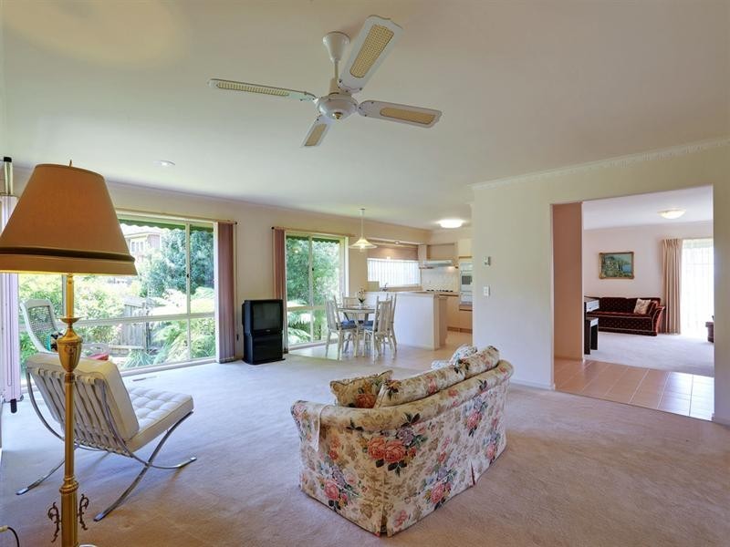 16 Saddleback Ridge, Chirnside Park VIC 3116