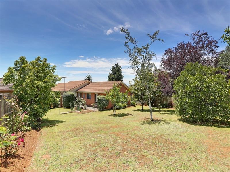 16 Saddleback Ridge, Chirnside Park VIC 3116