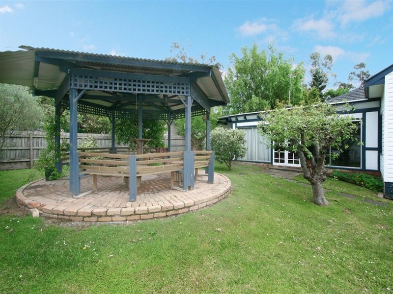 38 Surrey Road West, Croydon VIC 3136