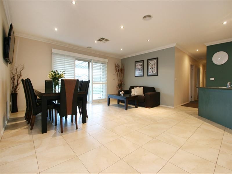 1 Mentor Grove, Lilydale VIC 3140