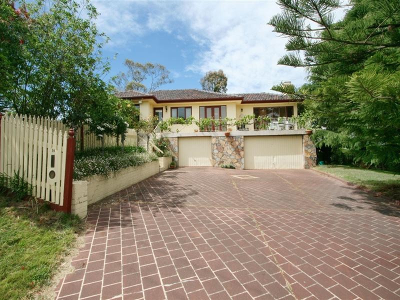 18 The Eyrie, Lilydale VIC 3140