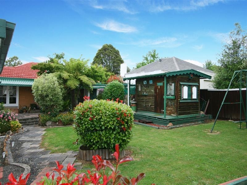 9 Beresford Road, Lilydale VIC 3140