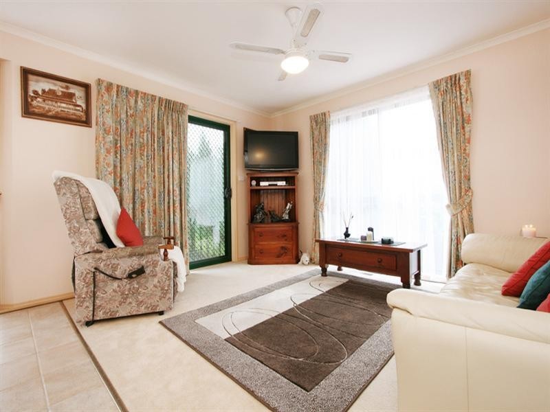 3 Mayfair Court, Chirnside Park VIC 3116