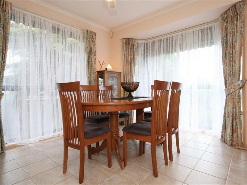 3 Mayfair Court, Chirnside Park VIC 3116