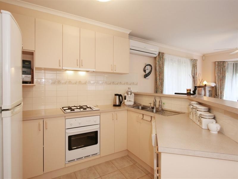 3 Mayfair Court, Chirnside Park VIC 3116