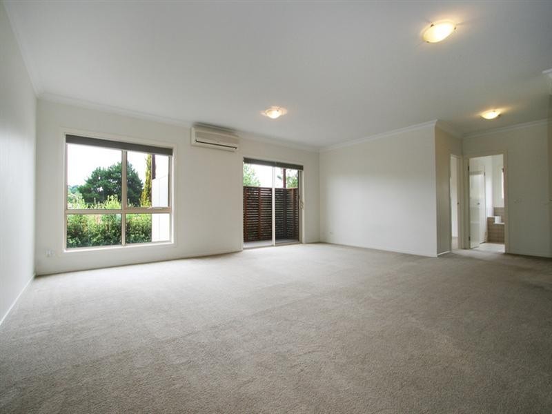 28/12-18 Bourke Street, Ringwood VIC 3134