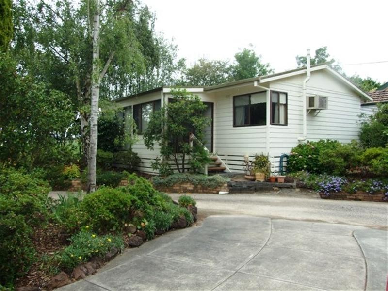 59 Cambridge Road, Mooroolbark VIC 3138