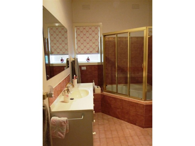 59 Cambridge Road, Mooroolbark VIC 3138