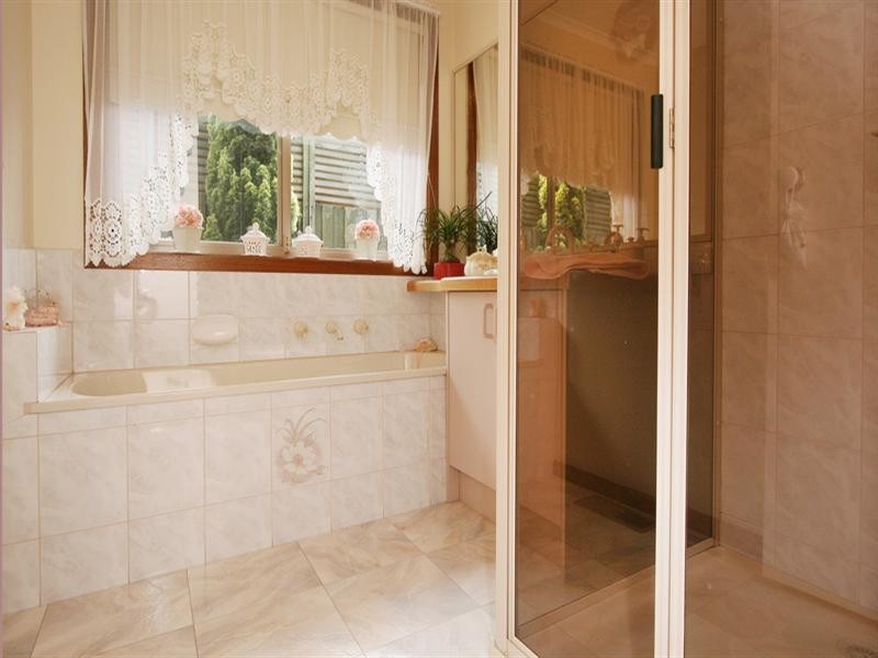 156 Lakeview Drive, Lilydale VIC 3140