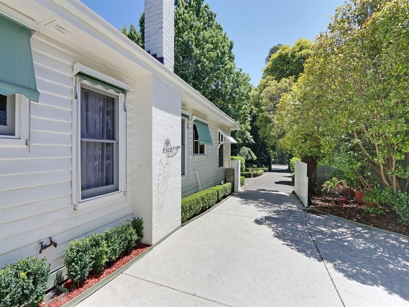 876 Mount Dandenong Road, Montrose VIC 3765