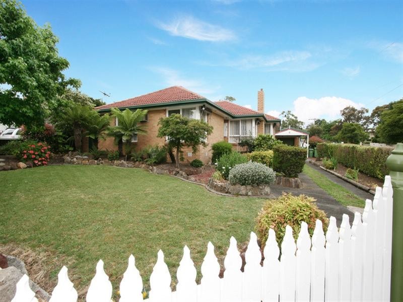 9 Beresford Road, Lilydale VIC 3140