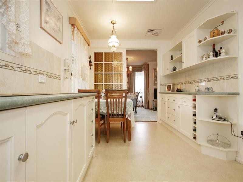 9 Beresford Road, Lilydale VIC 3140