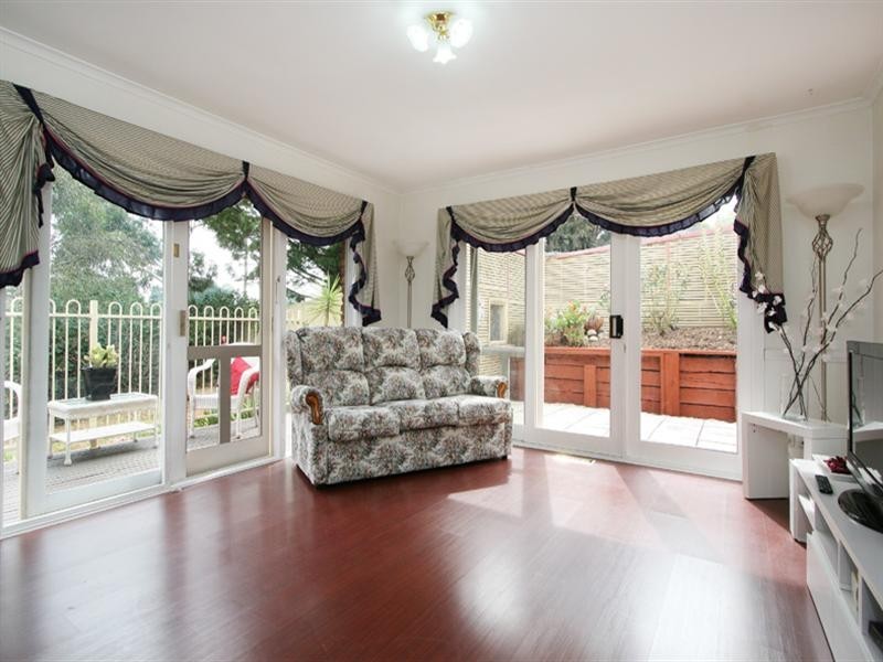 1 The Briars, Mooroolbark VIC 3138