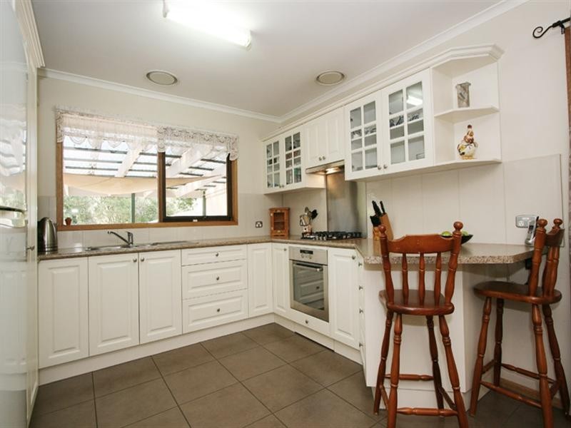 34 Churchill Drive, Mooroolbark VIC 3138