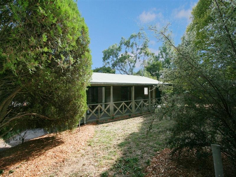 5 Deschamps Avenue, Lilydale VIC 3140
