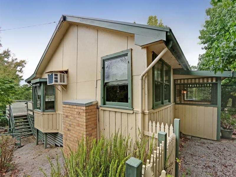 5 Sundew Parade, Launching Place VIC 3139