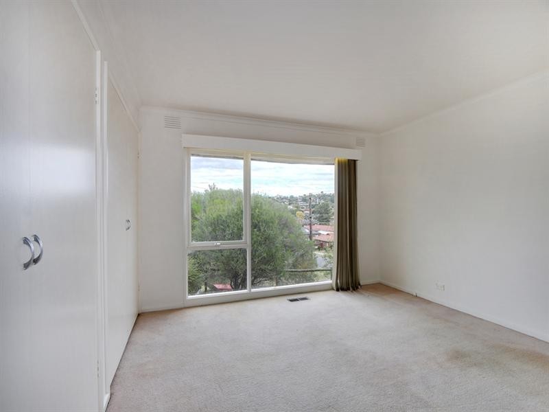 80 Cave Hill Road, Lilydale VIC 3140