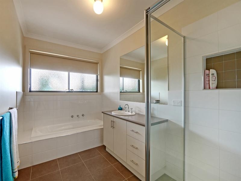 5 Olinda Park Rise, Lilydale VIC 3140