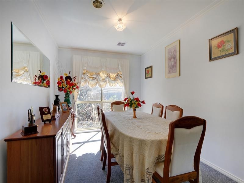 30 Mentor Grove, Lilydale VIC 3140