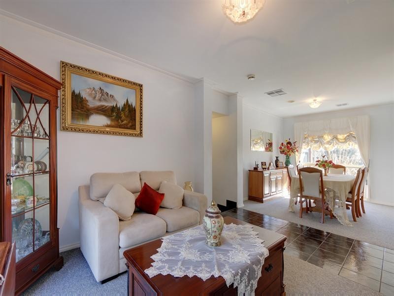 30 Mentor Grove, Lilydale VIC 3140