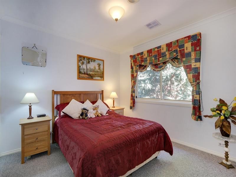 30 Mentor Grove, Lilydale VIC 3140