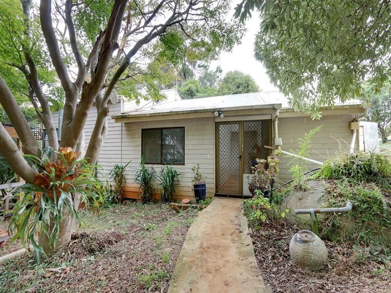 43 Monbulk Seville Road, Seville VIC 3139