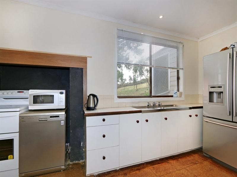 43 Monbulk Seville Road, Seville VIC 3139