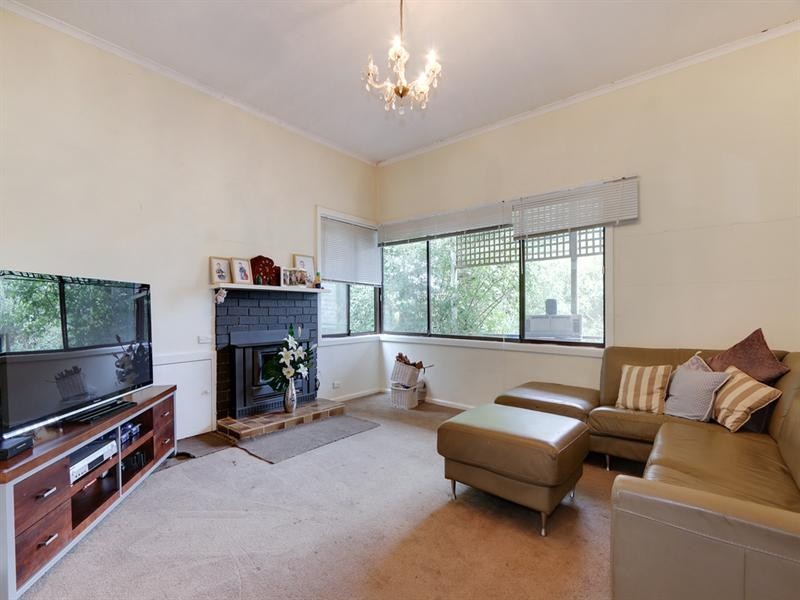 43 Monbulk Seville Road, Seville VIC 3139