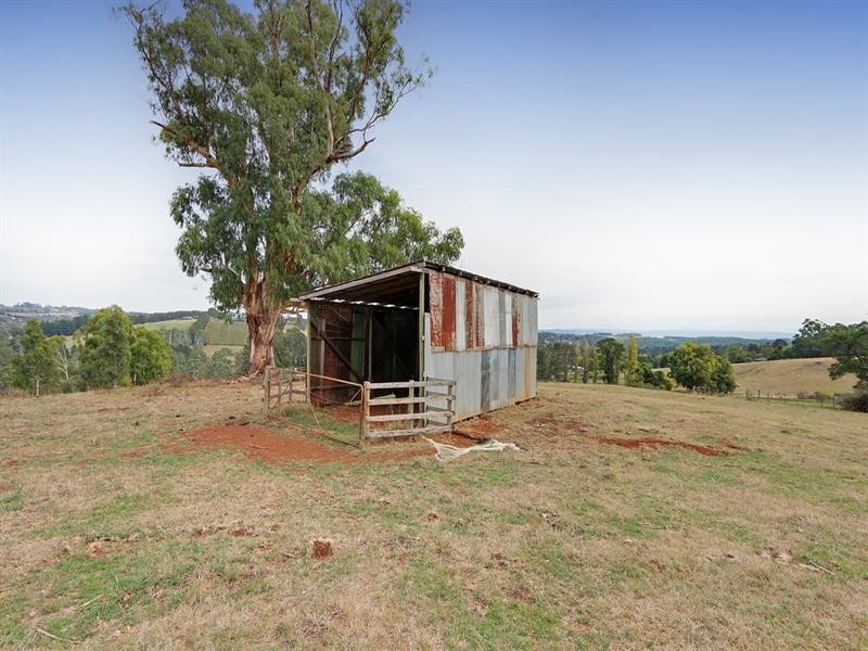 43 Monbulk Seville Road, Seville VIC 3139