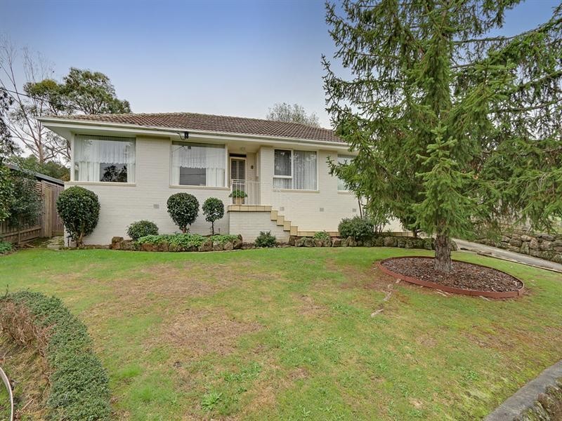 43 Winyard Drive, Mooroolbark VIC 3138