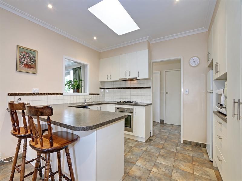 43 Winyard Drive, Mooroolbark VIC 3138