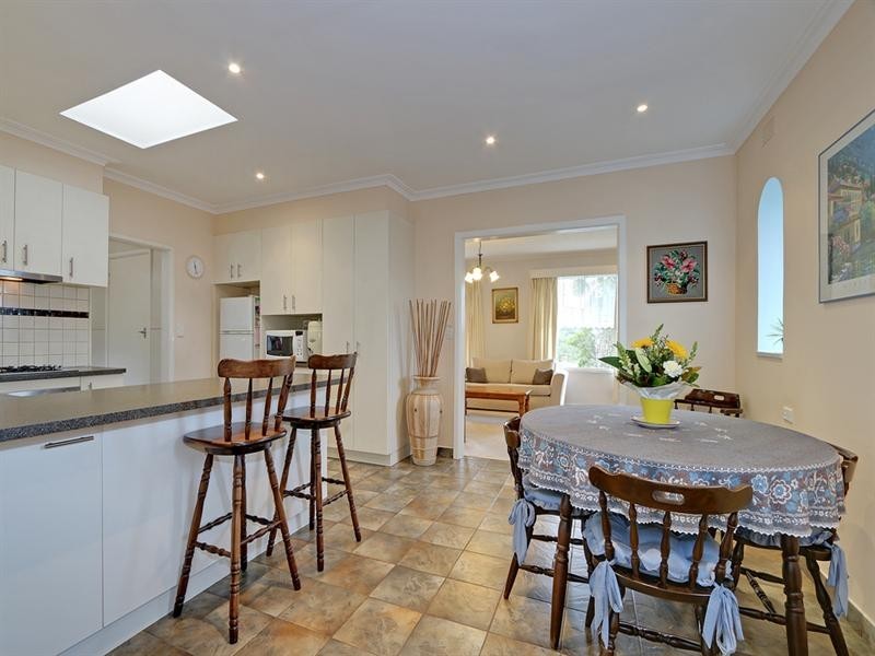 43 Winyard Drive, Mooroolbark VIC 3138