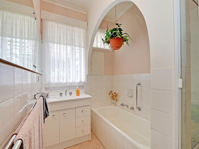 43 Winyard Drive, Mooroolbark VIC 3138