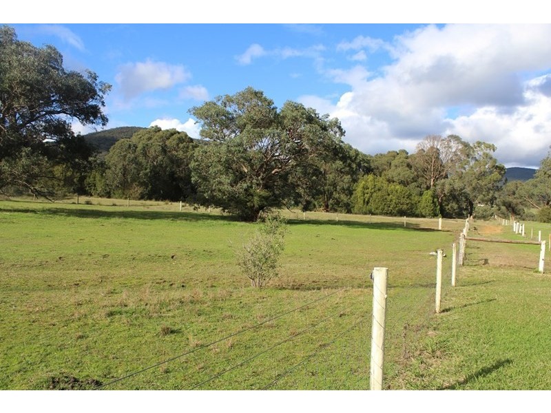 2764 Warburton Highway, Wesburn VIC 3799