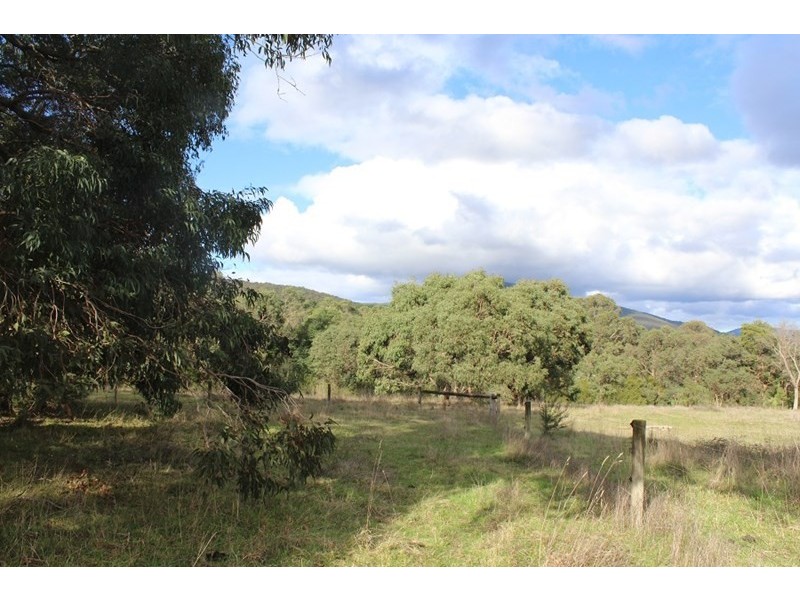 2764 Warburton Highway, Wesburn VIC 3799