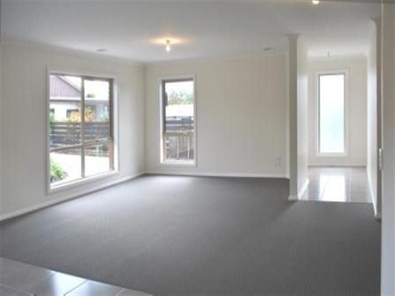 2/13 Slevin Street, Lilydale VIC 3140