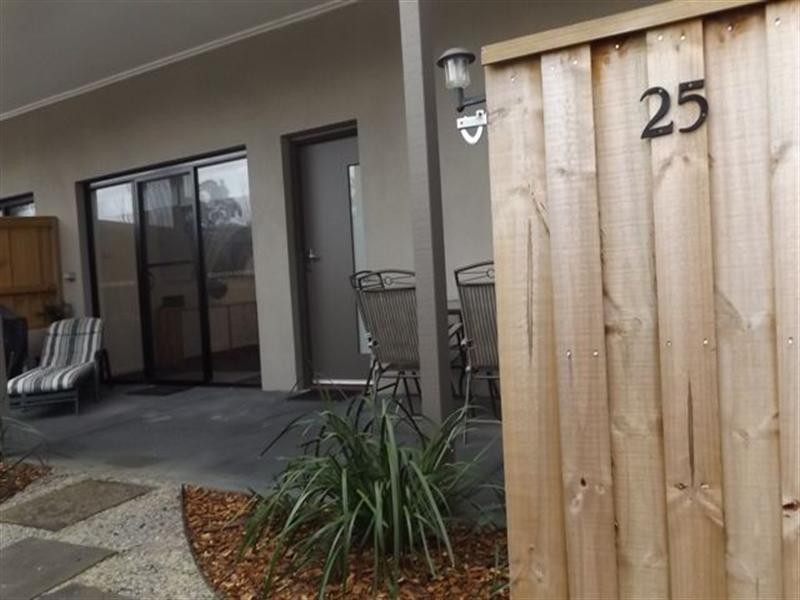25 White Close, Lilydale VIC 3140